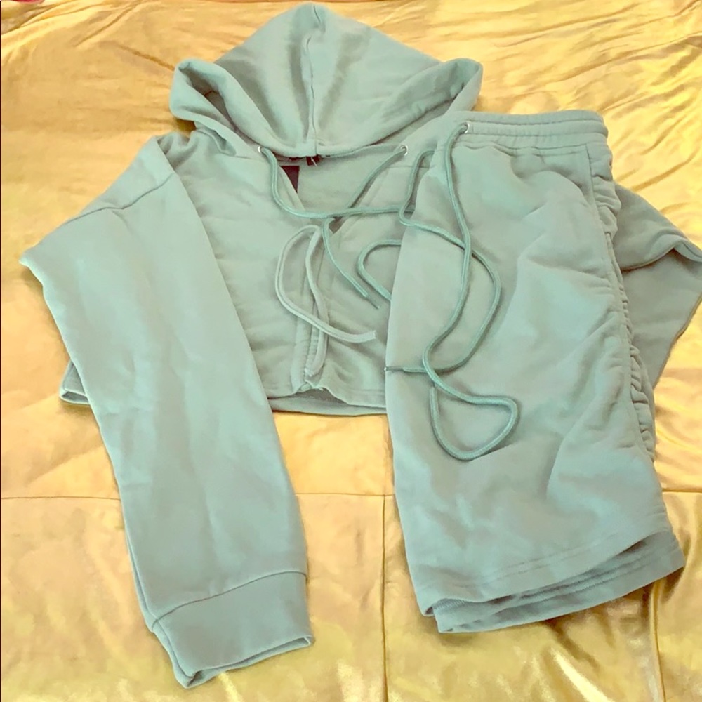 Two piece skirt set